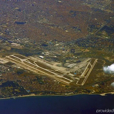 G Airport *