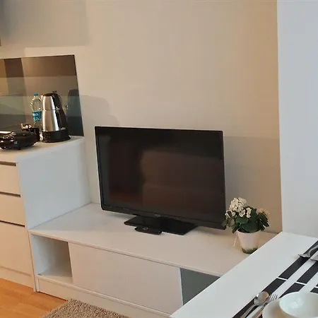 Apartment G Airport