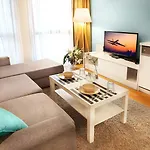 Apartamento G Airport *