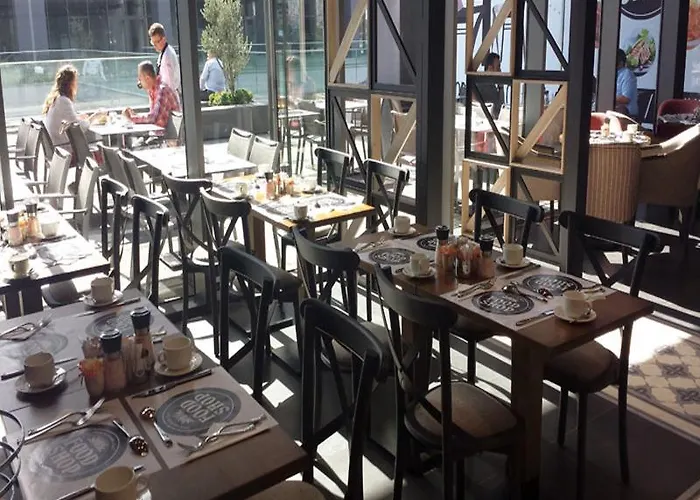 G Airport アパート *