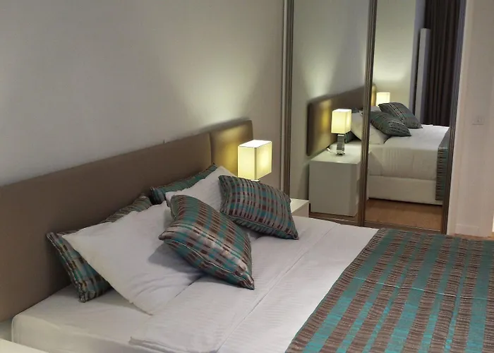 G Airport アパート *